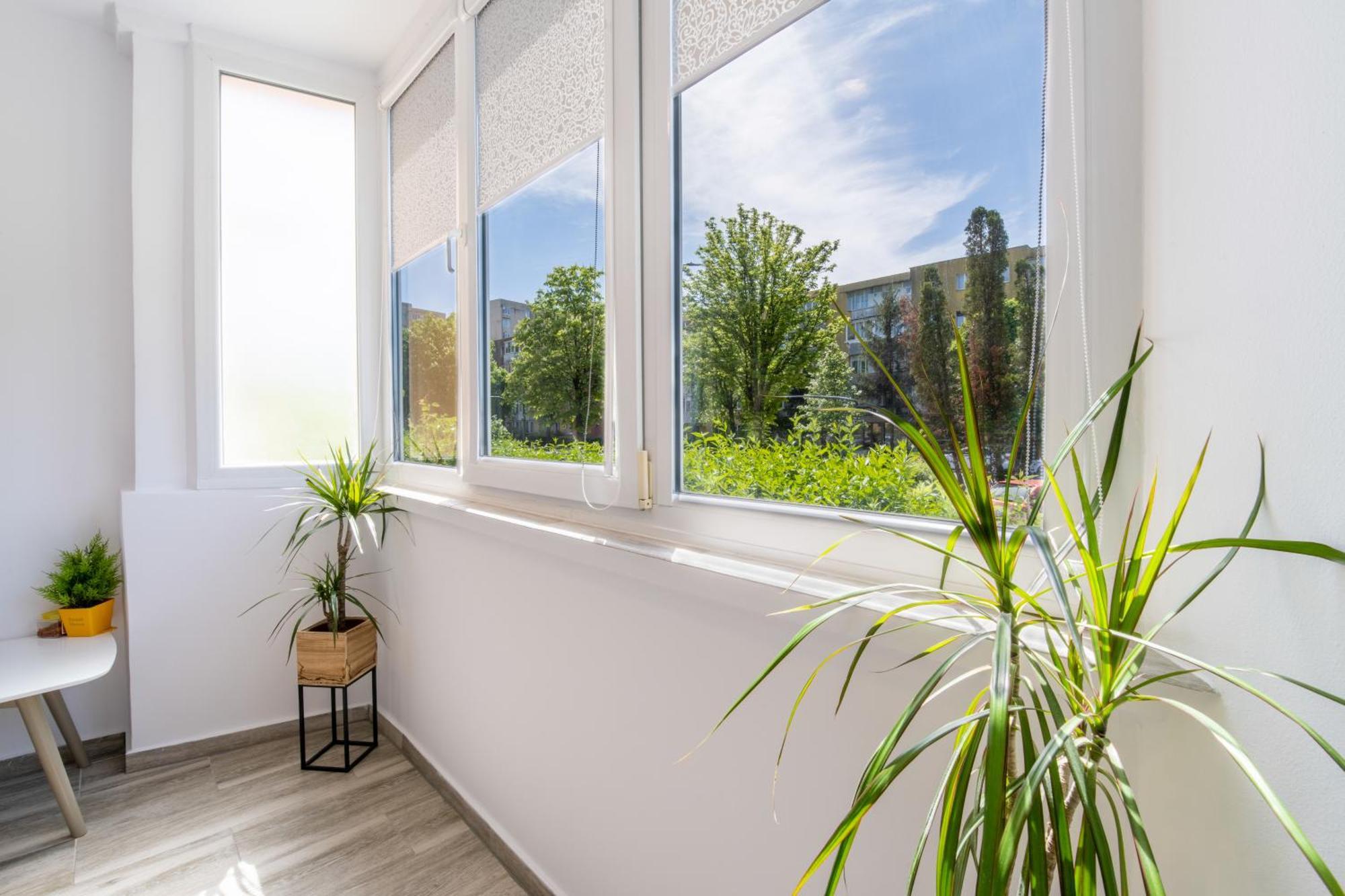 Springhome - Cozy Apartment With Balcony & Parking Брашов Екстер'єр фото